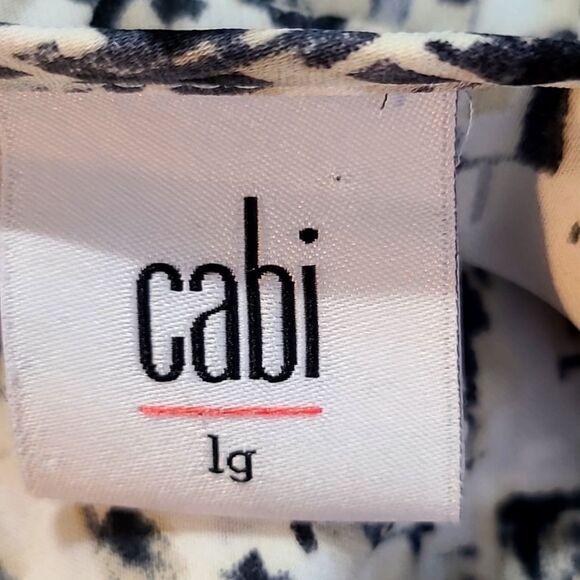 Cabi Longsleeve Blouse White, Black, Blue & Cream Print, Open V-neck, Size Large - Picture 9 of 10